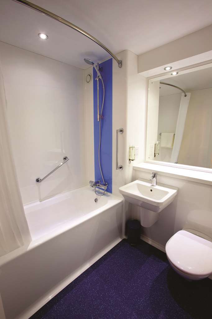 Travelodge Stirling M80 Cambusbarron Rom bilde